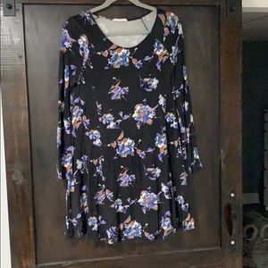 Long sleeve floral black dress